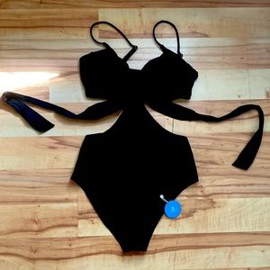 Cupshe black one piece